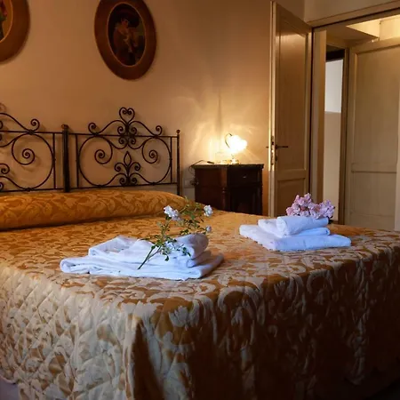 Palazzo Del Chianti Relais Bed & Breakfast